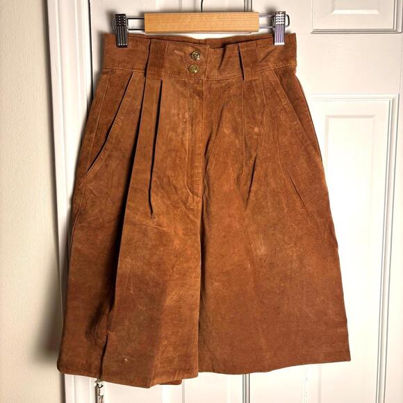 cedars Pants - Vintage Suede Pleated High Rise Shorts XXS